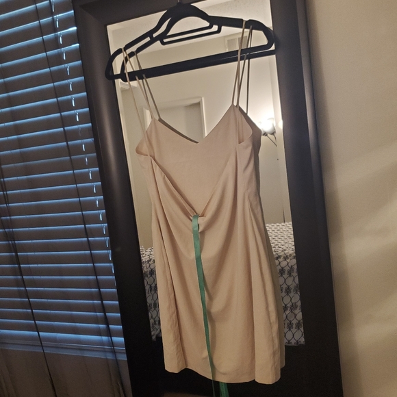 Mistress Rocks Flowy Dress - Picture 7 of 8